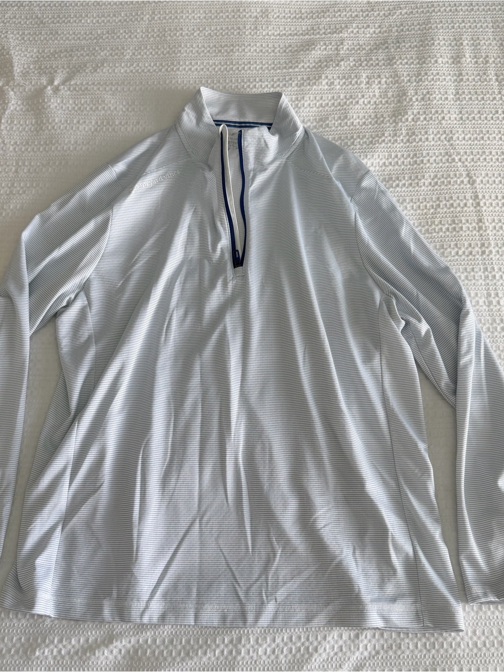 Vineyard Vines Men's Light Blue Zip-Up Pullover with Navy Trim